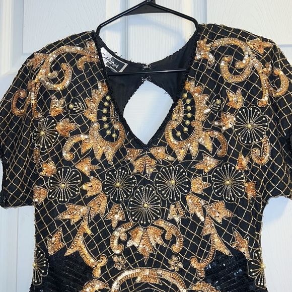 Beautiful Vintage Silk Beaded Black and Gold Dress size M by Carina - Picture 4 of 15